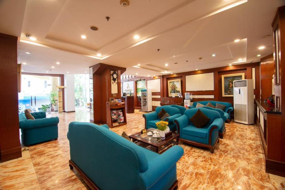 A25 Hotel - 15 Tran Quoc Toan Ханой Екстериор снимка