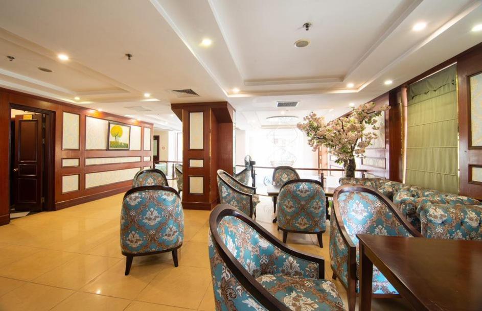 A25 Hotel - 15 Tran Quoc Toan Ханой Екстериор снимка