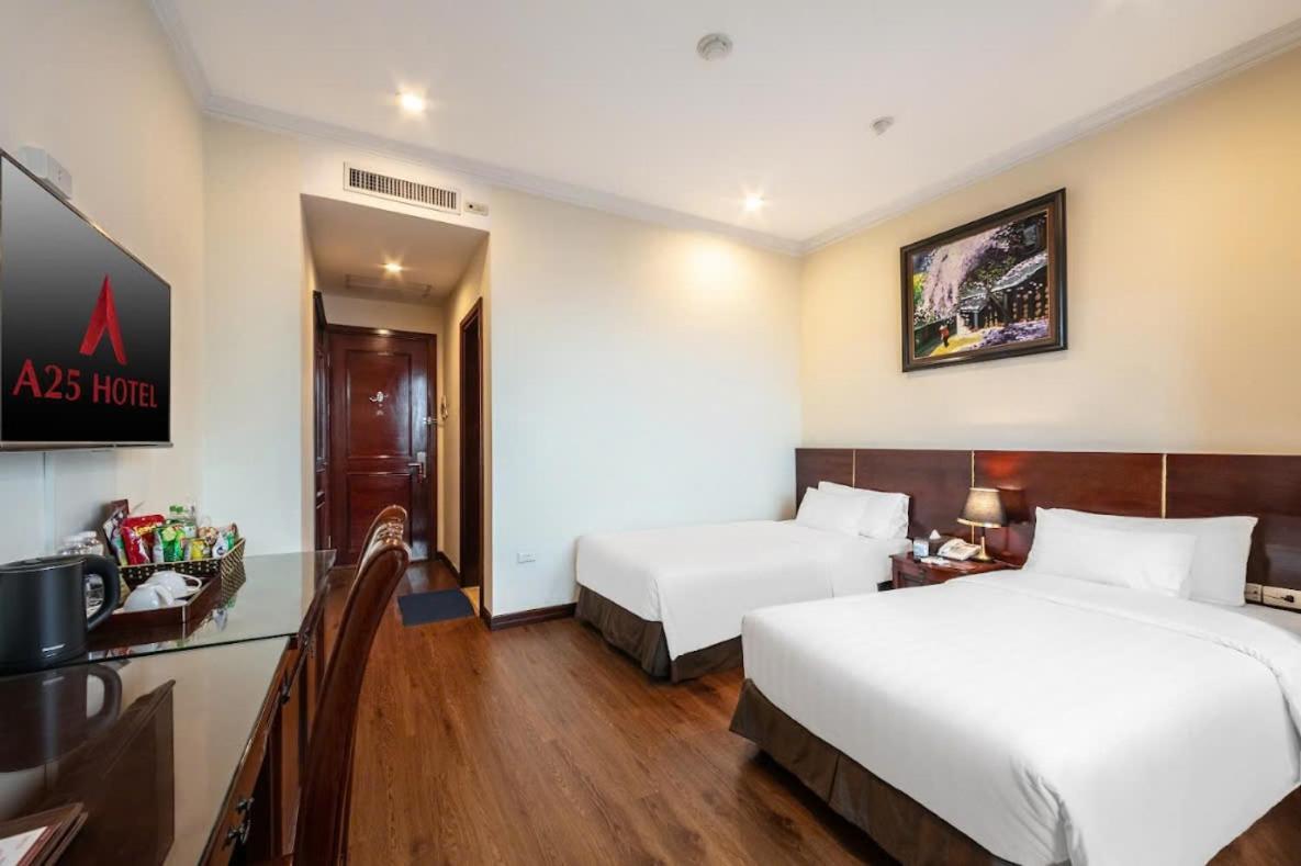 A25 Hotel - 15 Tran Quoc Toan Ханой Екстериор снимка