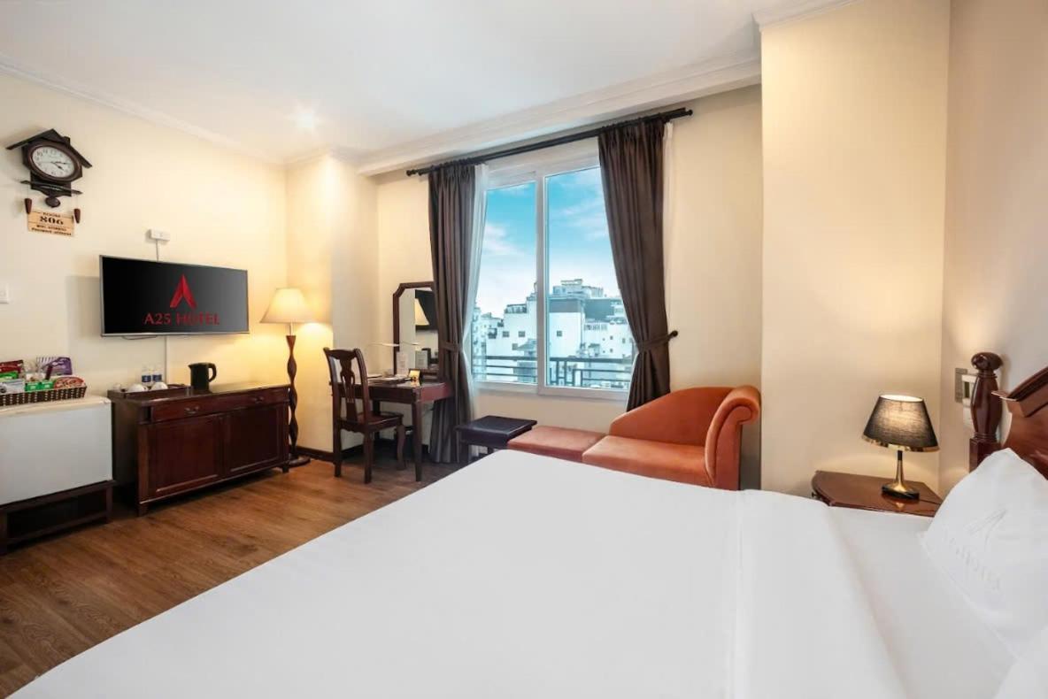 A25 Hotel - 15 Tran Quoc Toan Ханой Екстериор снимка