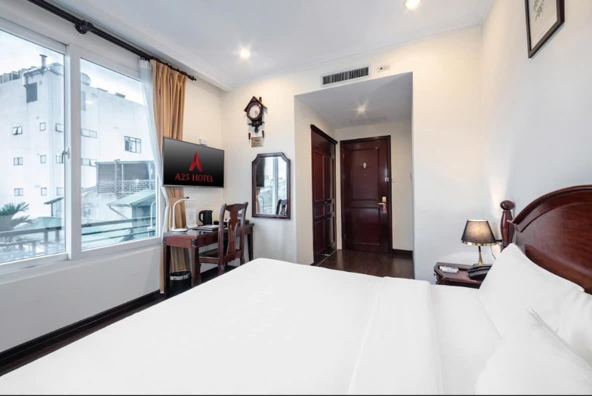 A25 Hotel - 15 Tran Quoc Toan Ханой Екстериор снимка